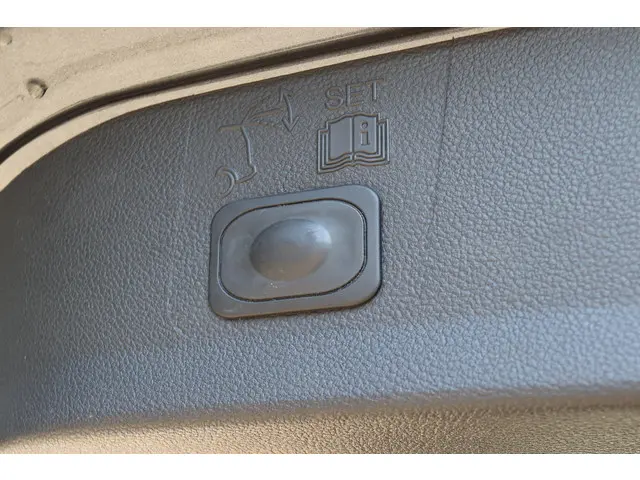 Ford Kuga 1.5 150PK TITANIUM 2015 Benzine 32