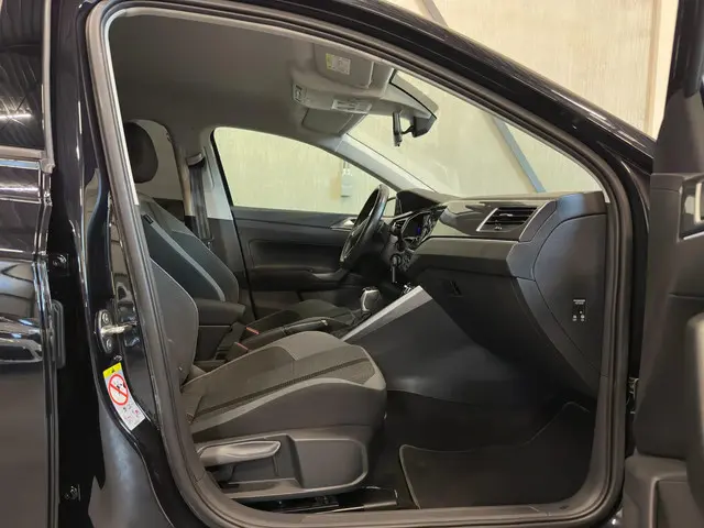 Volkswagen Polo 1.0 TSI R-Line 2022 Benzine 16