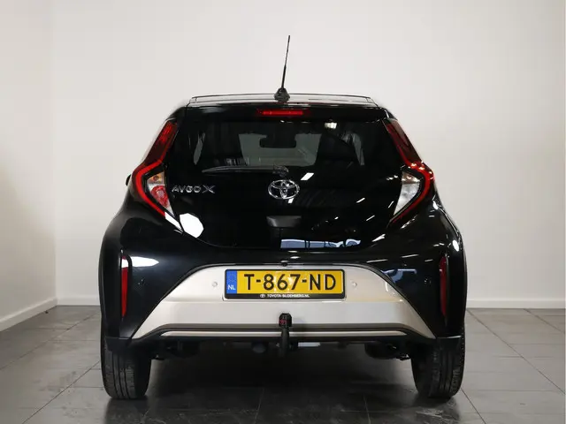 Toyota Aygo X 1.0 VVT-i S-CVT Premium 2023 Benzine 4