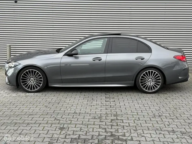 Mercedes-Benz C-Klasse 180 AMG Line 2022 Benzine 21