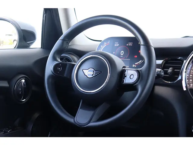 MINI Cooper Business Edition 2021 Benzine 12