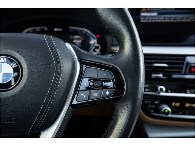 BMW 5 Serie Touring 530e 2021 Hybride Benzine 21