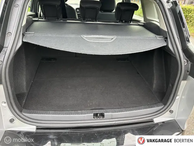 Renault Clio Estate 0.9 TCe Limited 2020 Benzine 18