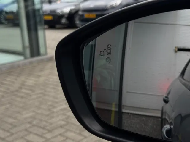 Citroën C3 1.2 PureTech C-Series 2021 Benzine 29