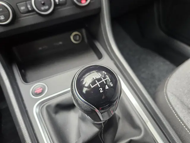 SEAT Ateca 1.5 TSI Xperience 2021 Benzine 23