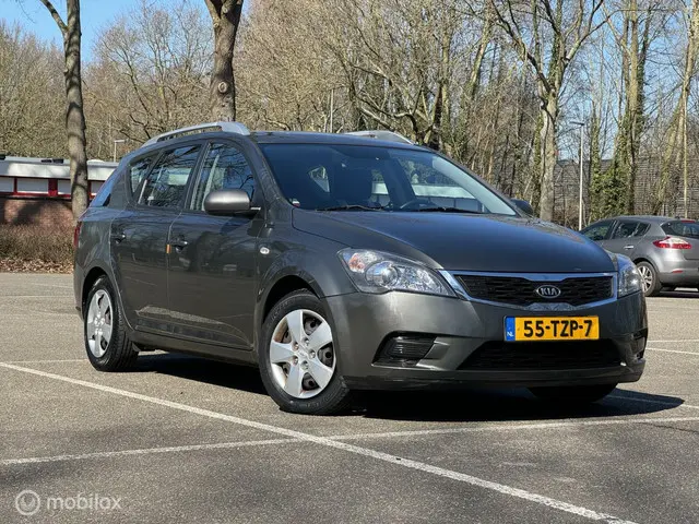 Kia cee'd Sporty Wagon 1.4 CVVT Comfort Pack 2012 Benzine 6