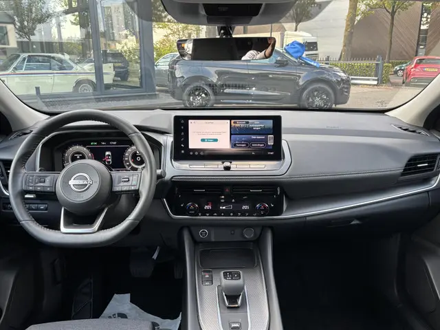 Nissan QASHQAI 1.3 MHEV Xtronic N-Connecta 2025 Benzine 12