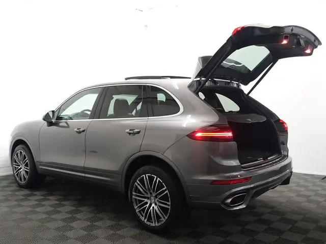 Porsche Cayenne 3.6 S Sport Chrono 300pk Aut- 2016 Benzine 36