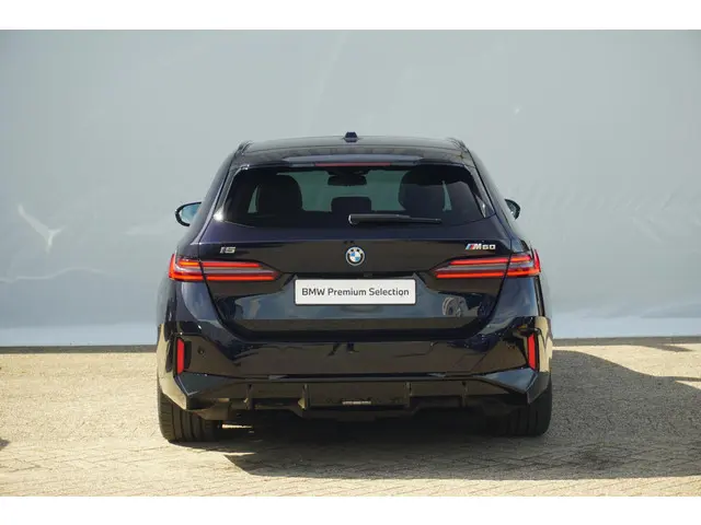BMW i5 M60 2024 Elektrisch 6