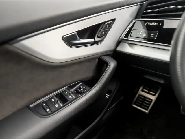 Audi Q7 50 TDI quattro S-Line Sport 2019 Diesel 28