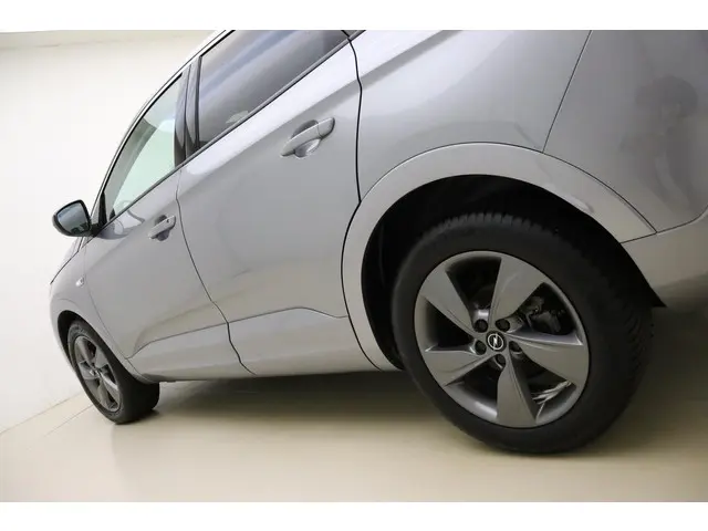 Opel Grandland 1.2 Turbo GS 2023 Benzine 16
