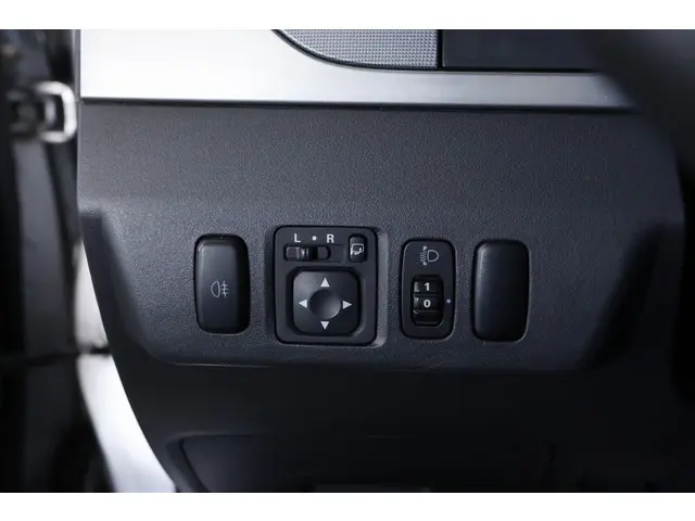 Mitsubishi Pajero 3.2 DI-D Instyle 4WD 2014 Diesel 21