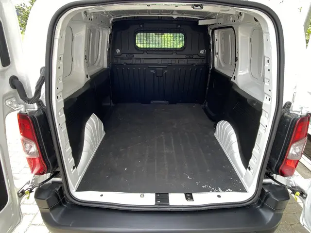 Peugeot Partner 1.5 BlueHDI Pro 2021 Diesel 10