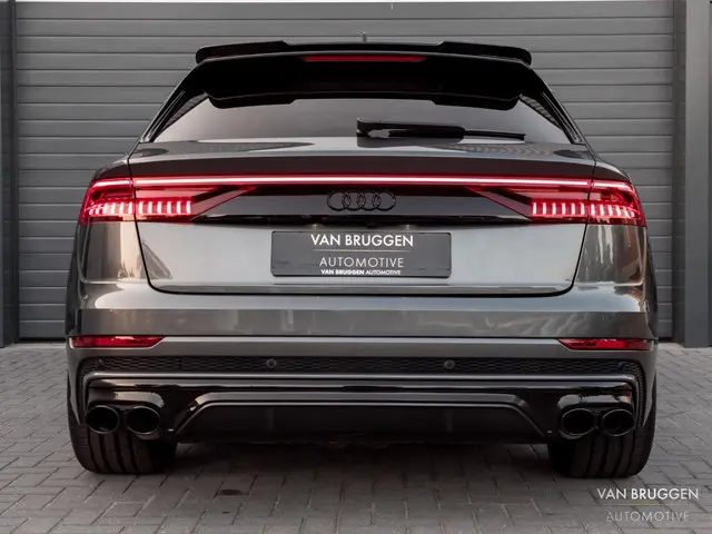Audi Q8 55 TFSI e quattro S-Line 2021 Hybride Benzine 10