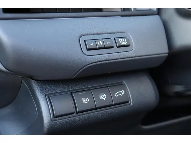 Toyota bZ4X Dynamic 73,1 kWh, 360 camera, 2026 Elektrisch 25