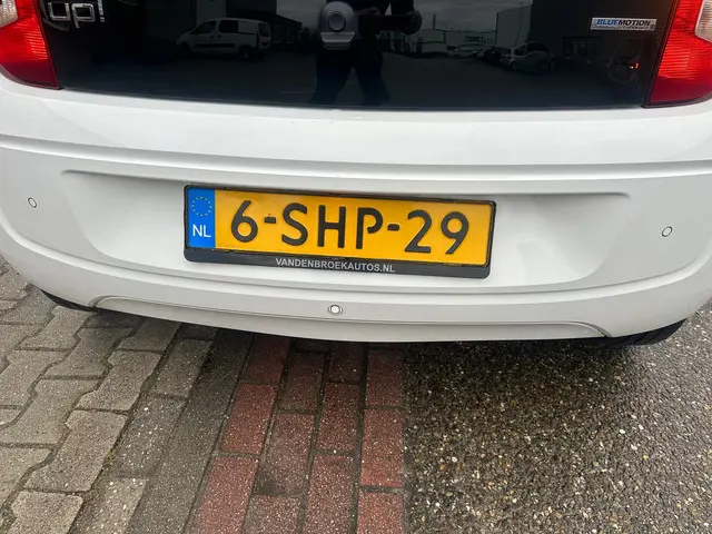 Volkswagen up! 1.0 move up! BlueMotion 2013 Benzine 27