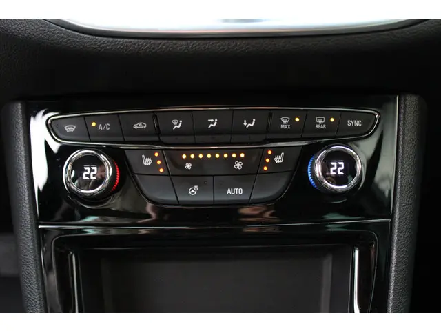 Opel Astra 1.2 Edition 2020 Benzine 24