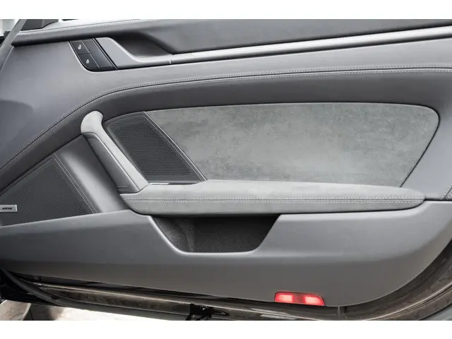 Porsche 911 3.0 Carrera GTS 2022 Benzine 57