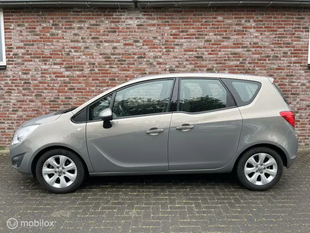 Opel Meriva 2