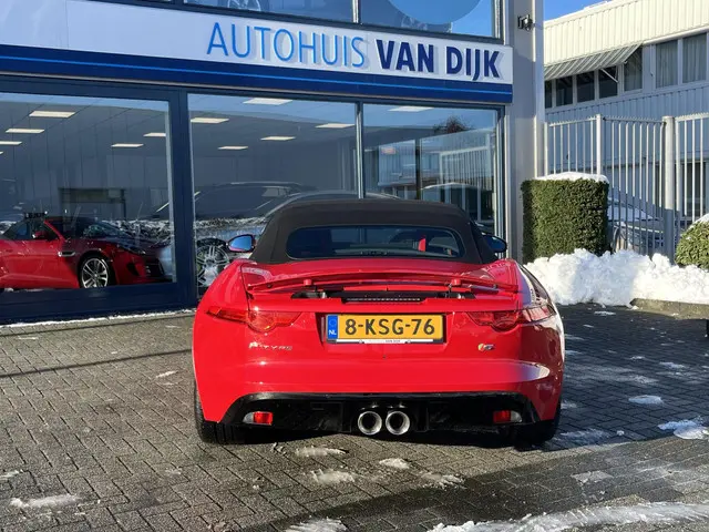 Jaguar F-Type 3.0 V6 S Convertible 2013 Benzine 3