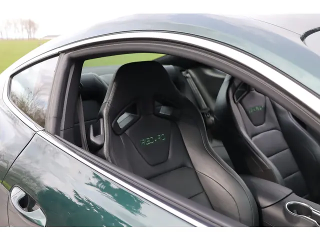 Ford Mustang Fastback Bullitt 2019 Benzine 21