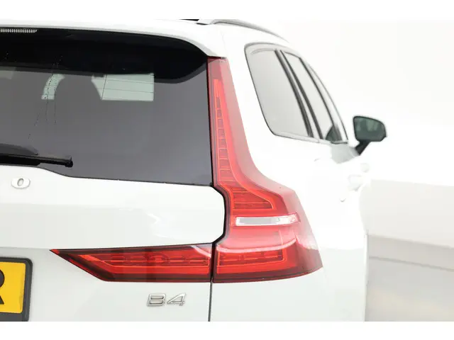 Volvo V60 2.0 B4 R-Design 2020 Hybride Benzine 30