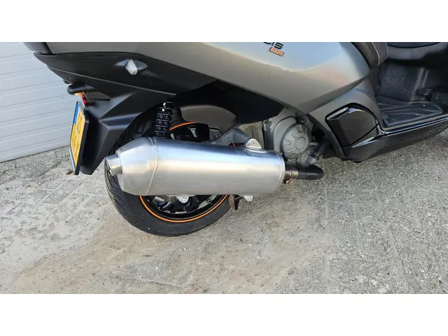 Peugeot Metropolis Scooter RS 400i 2015 Benzine 12