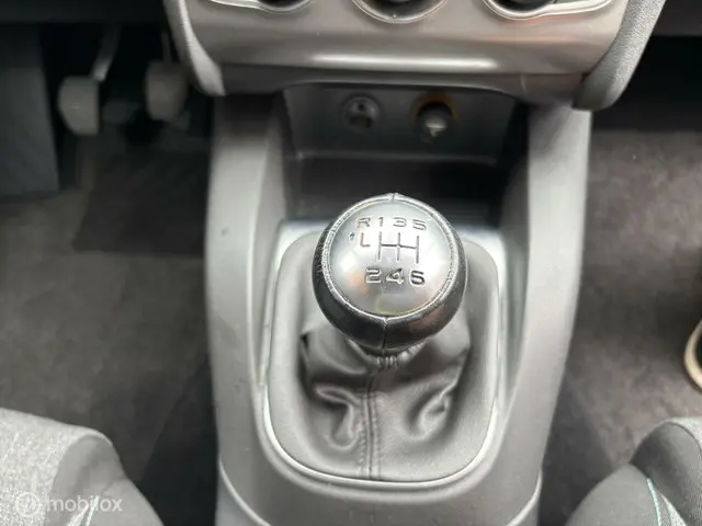Citroën C4 1.2 PureTech Feel Collection 2015 Benzine 10