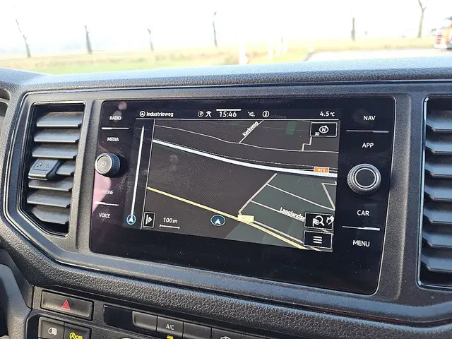 Volkswagen Crafter 35 2.0 2024 Diesel 13