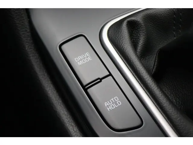 Kia Sportage 1.6 T-GDi MHEV ComfortLine 2022 Benzine 41