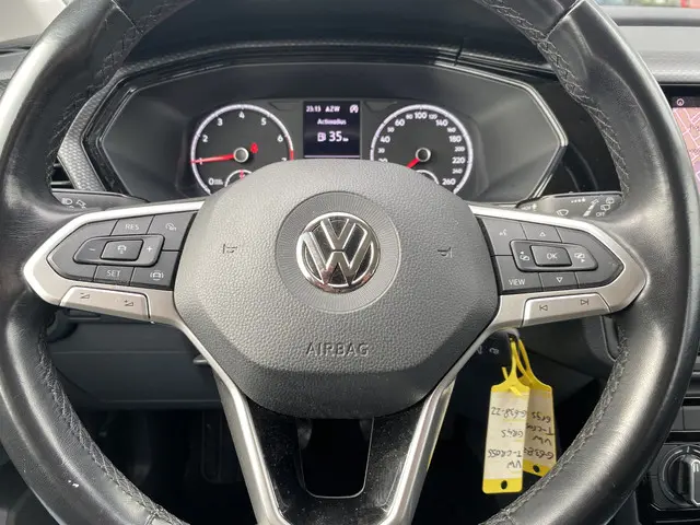 Volkswagen T-Cross 1.0 TSI Life 2020 Benzine 18