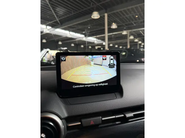 Mazda 2 1.5 Skyactiv-G Luxury 2022 Hybride Benzine 11