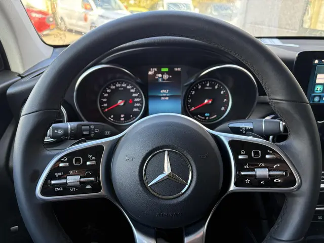 Mercedes-Benz GLC 300e 4MATIC 2020 Hybride Benzine 15