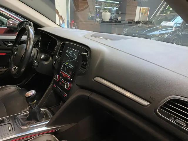 Renault Mégane 1.2 TCe Bose NAVI HUD 132 PK 2016 Benzine 45