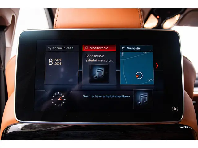 BMW 7 Serie 750i xDrive High Executive 2018 Benzine 48