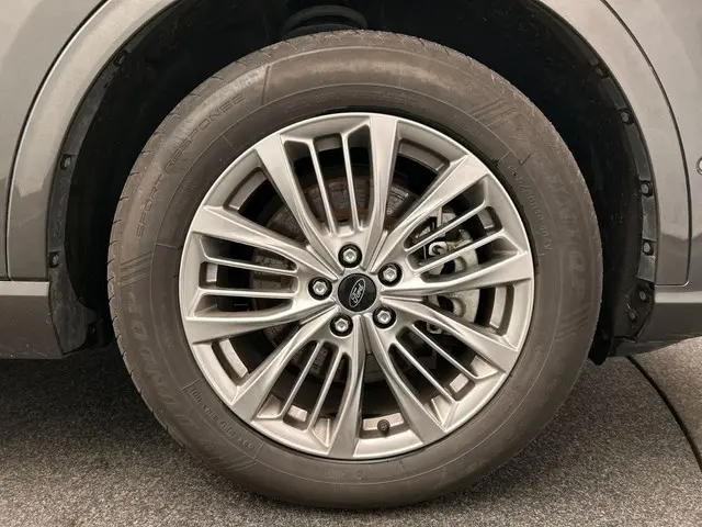 Ford Kuga 2.5 PHEV Vignale 2021 Hybride Benzine 15