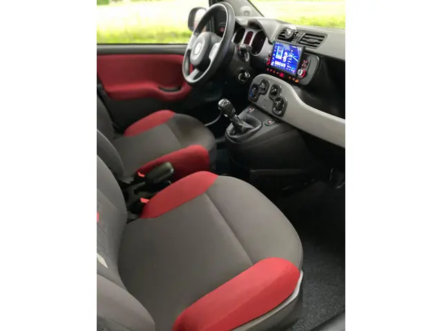 Fiat Panda 0.9 TwinAir Edizione Cool airco 2013 Benzine 18