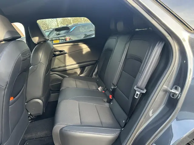 MG MG4 Electric Luxury 64 kWh 2024 Elektrisch 7