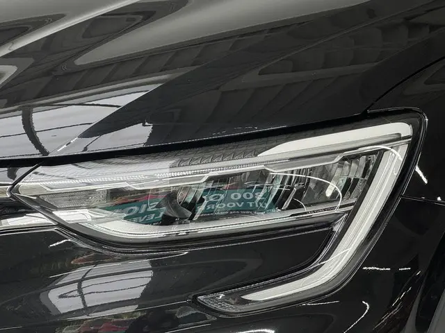 Renault Arkana 1.3 TCe 140 EDC R.S. Line 2021 Benzine 25