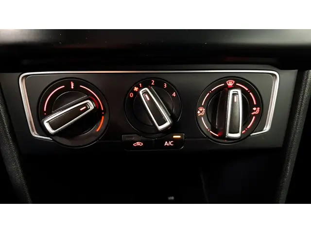 Volkswagen Polo 1.0 Comfortline 2015 Benzine 12