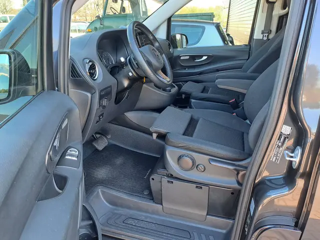 Mercedes-Benz Vito 116 CDI Lang DC Comfort 2023 Diesel 22