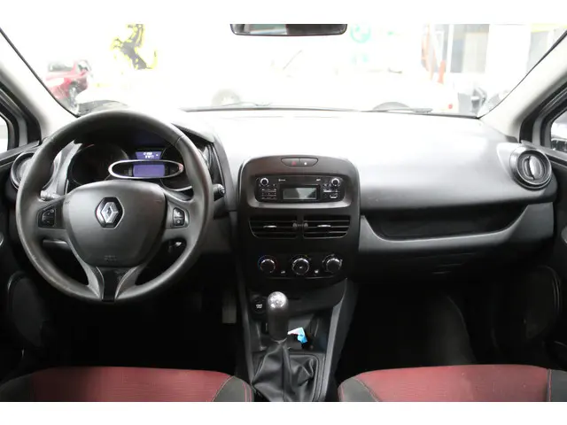 Renault Clio Estate 1.2 16V 2014 Benzine 8