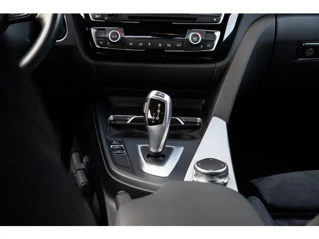 BMW 4 Serie Gran Coupé 418i Executive 2019 Benzine 26