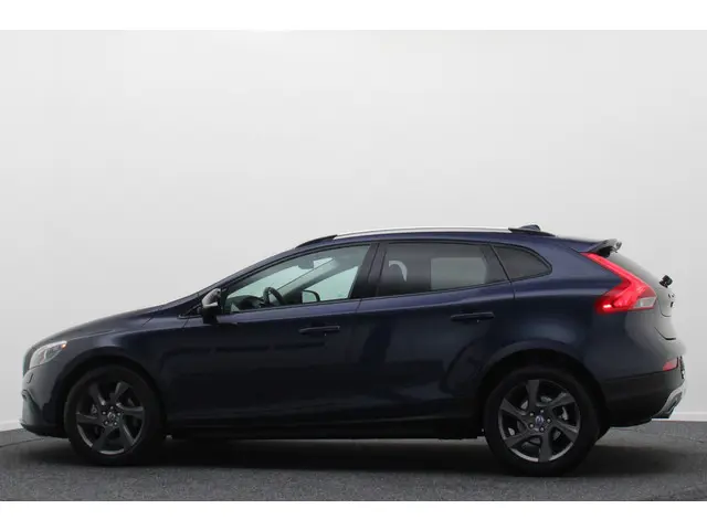 Volvo V40 Cross Country 1.6 T4 Summum 2013 Benzine 17