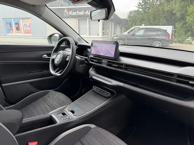 Jeep Avenger Longitude 54 kWh Aut. 2024 Elektrisch 13