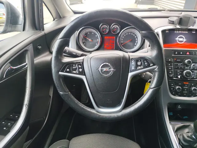 Opel Astra 1.6 CDTi Cosmo 2014 Diesel 15