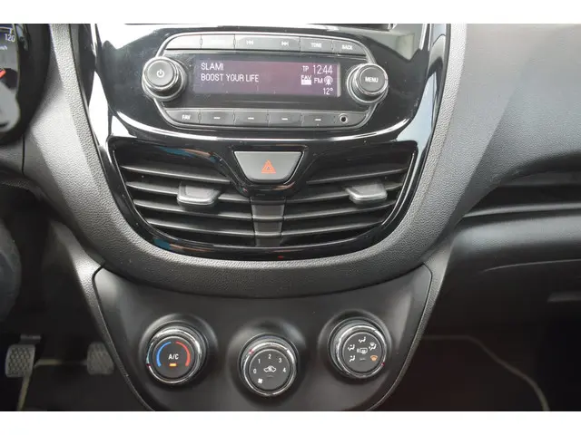 Opel KARL 1.0 ecoFLEX Edition 2015 Benzine 11