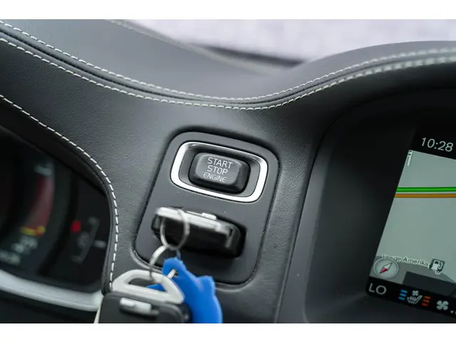 Volvo V70 2.0 T4 Inscription Edition 2015 Benzine 34