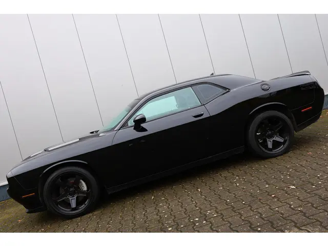 Dodge Challenger DODGE R/T 5.7 V8 HEMI 2016 Benzine 8