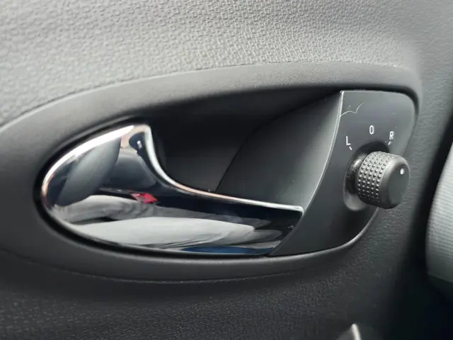 SEAT Ibiza Seat Ibiza 1.2 TSI Enjoy Airco 2013 Benzine 24